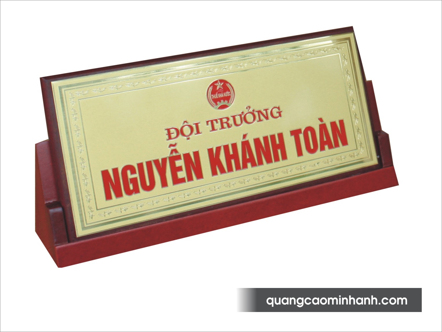 Bien chuc danh de go tam giac