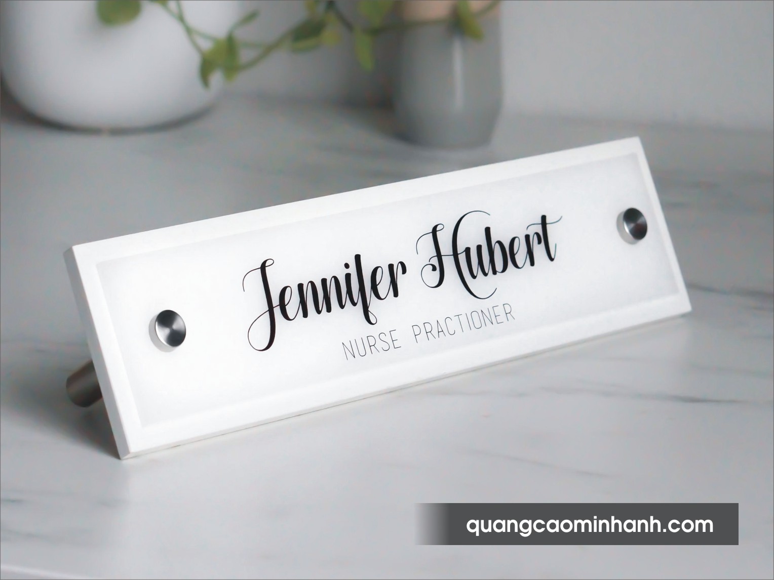 CD12: Biển chức danh mica 2 lớp