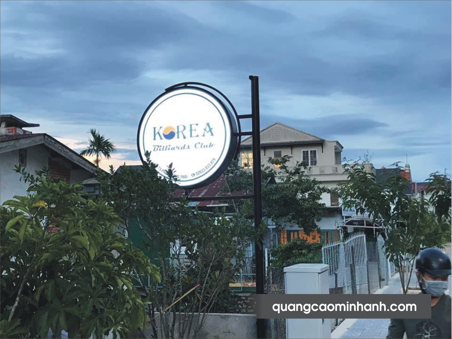 Biển vẫy mica đèn led